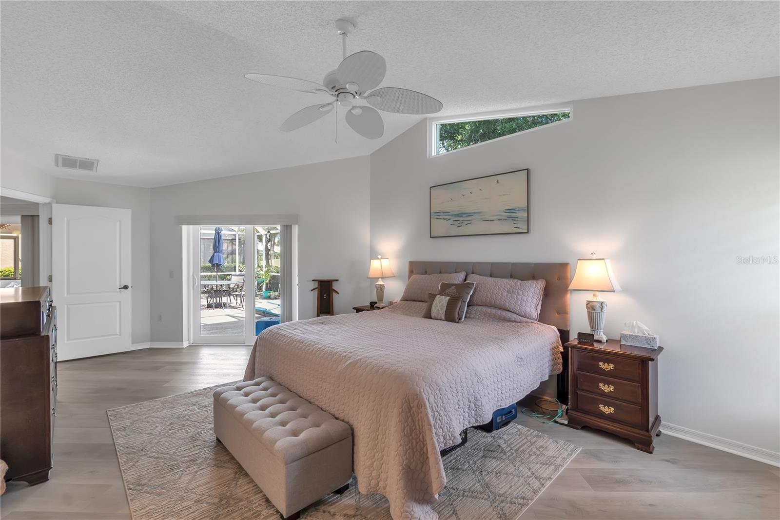 6404 STONE RIVER RD — photo 16