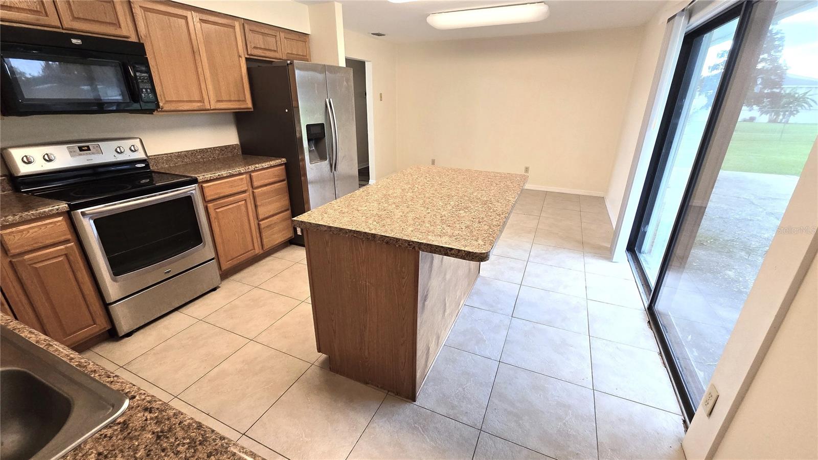 38350 CENTENNIAL RD — photo 24