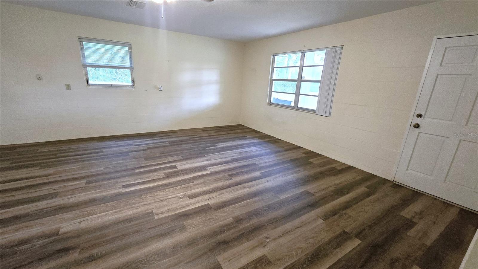 38350 CENTENNIAL RD — photo 55