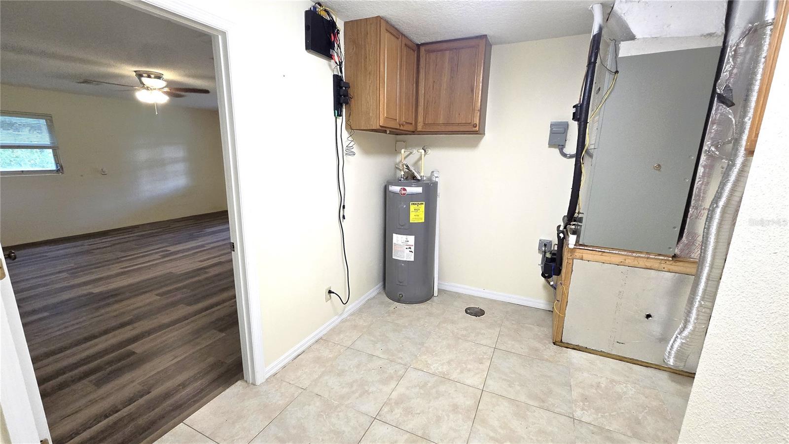 38350 CENTENNIAL RD — photo 30