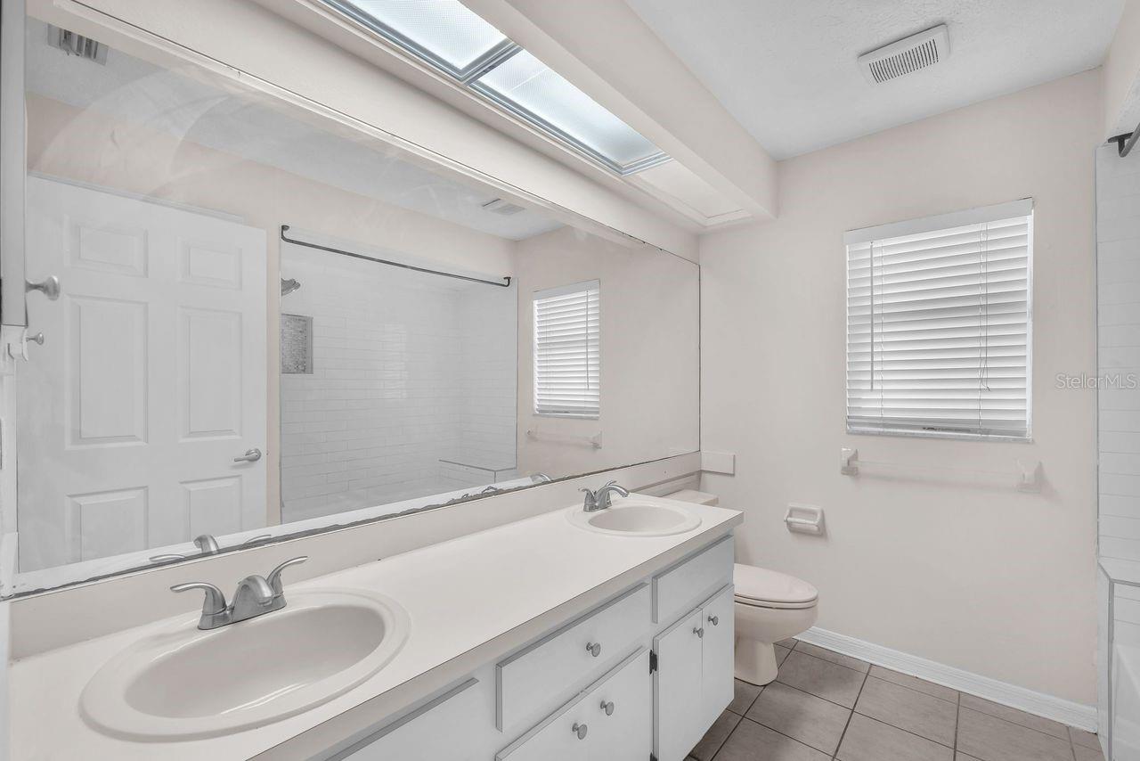 4008 EAGLES NEST DR — photo 33