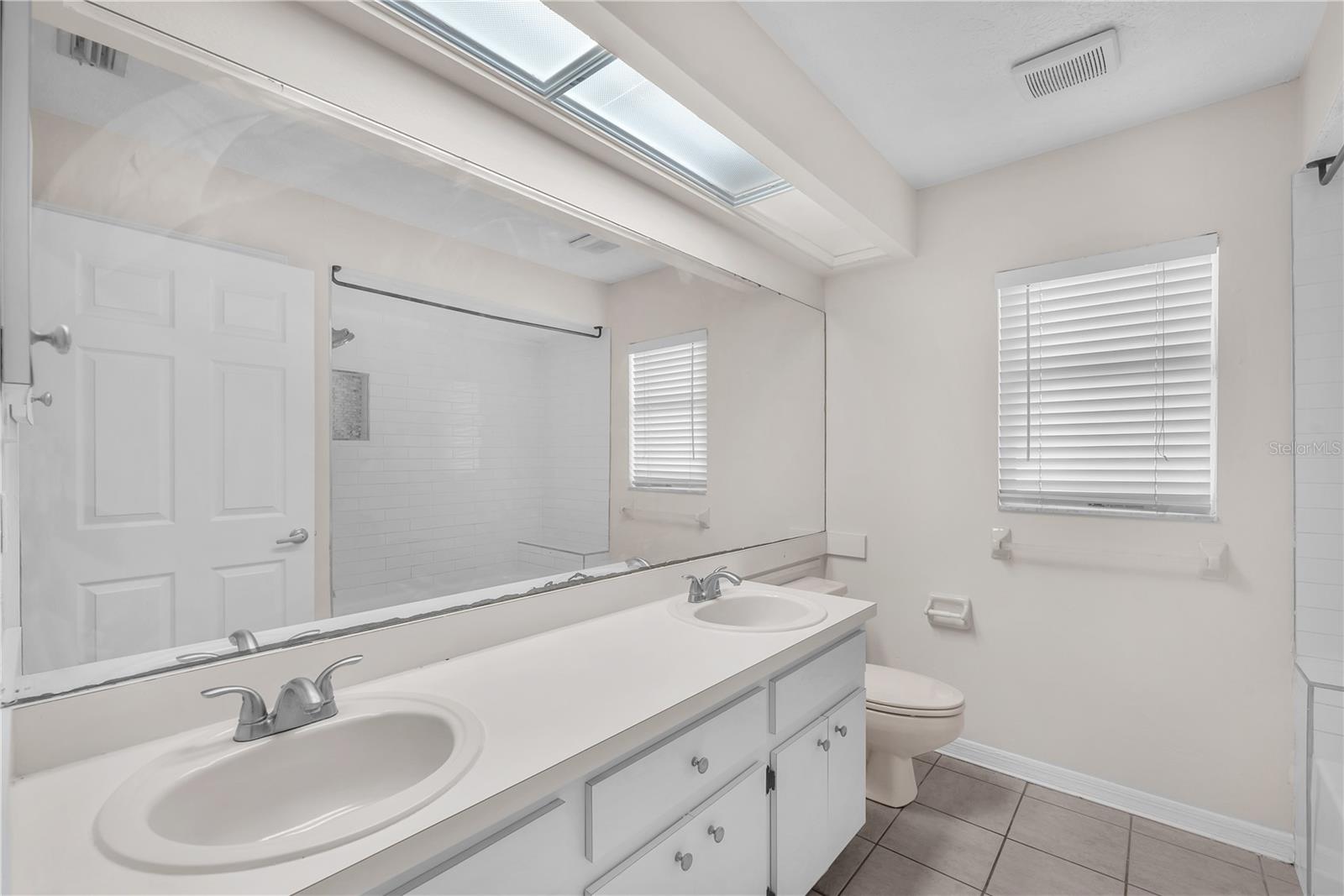 4008 EAGLES NEST DR — photo 28