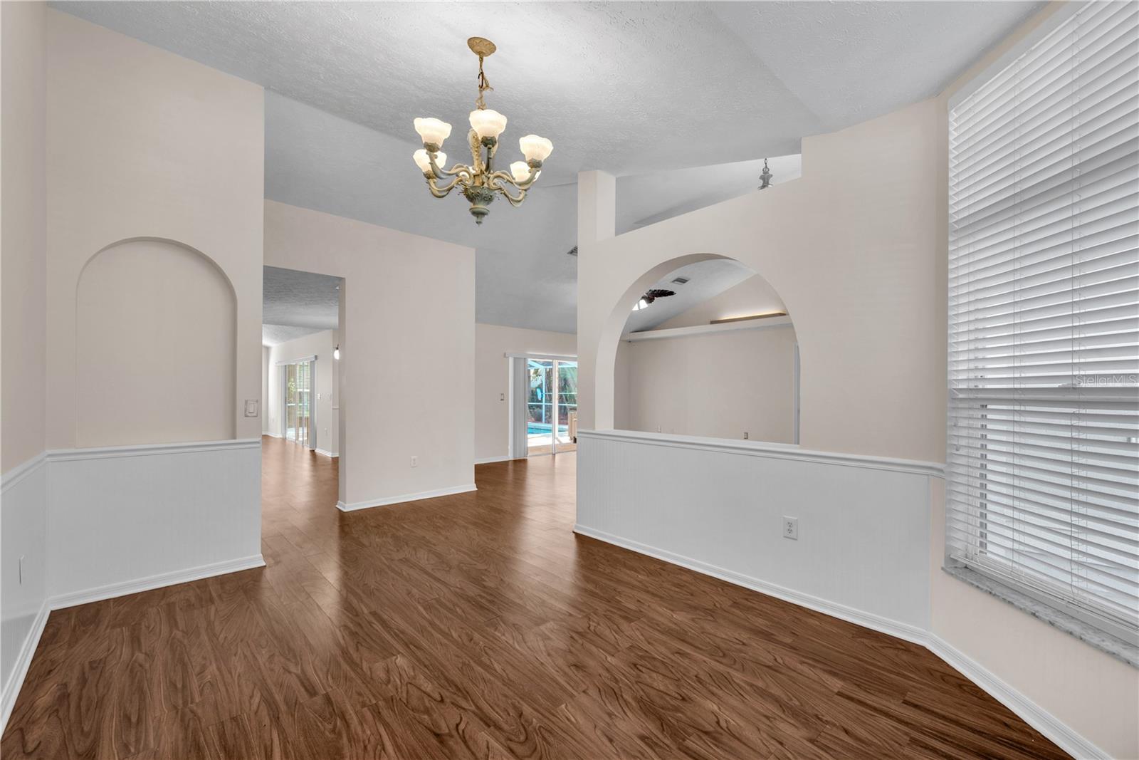 4008 EAGLES NEST DR — photo 14