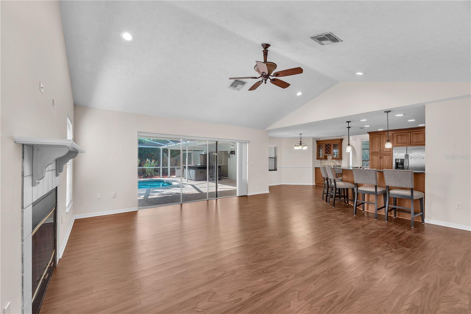 4008 EAGLES NEST DR — photo 22