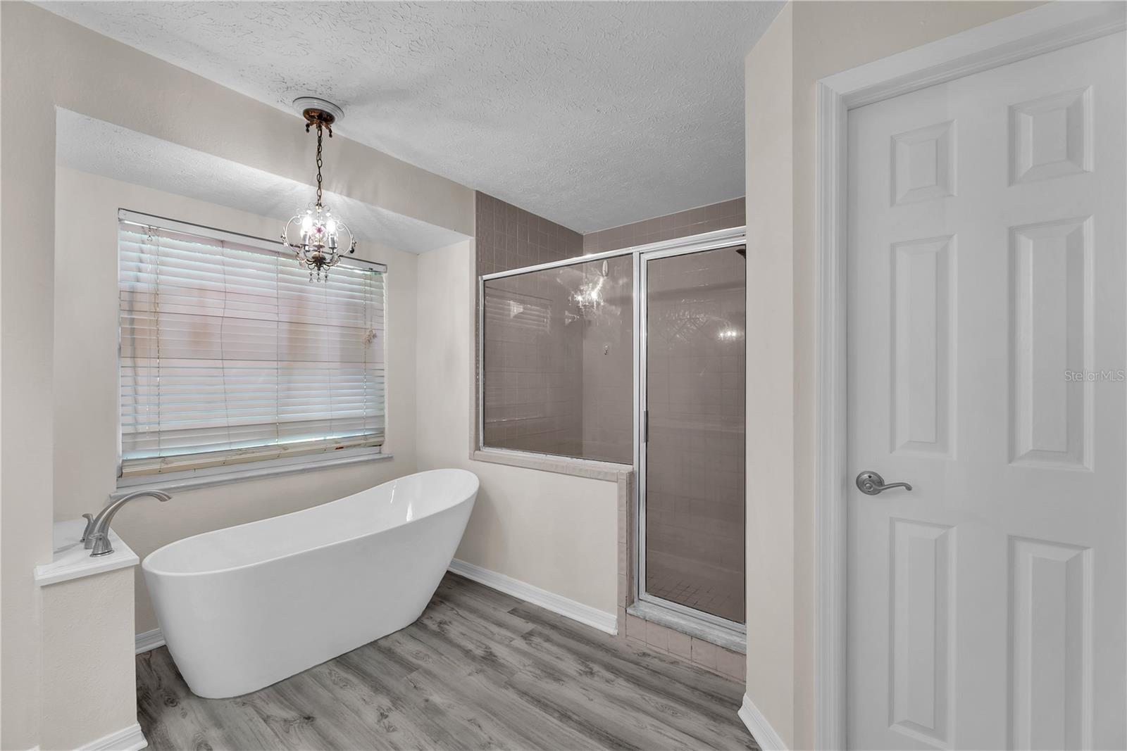 4008 EAGLES NEST DR — photo 26