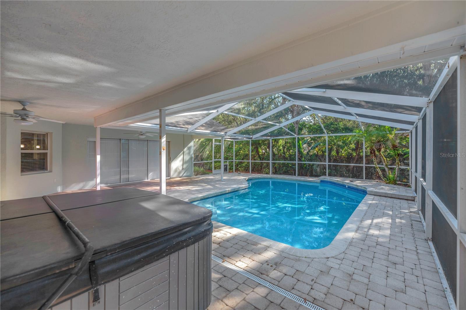 4008 EAGLES NEST DR — photo 33