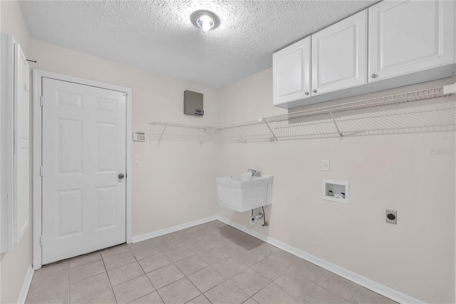 4008 EAGLES NEST DR — photo 31