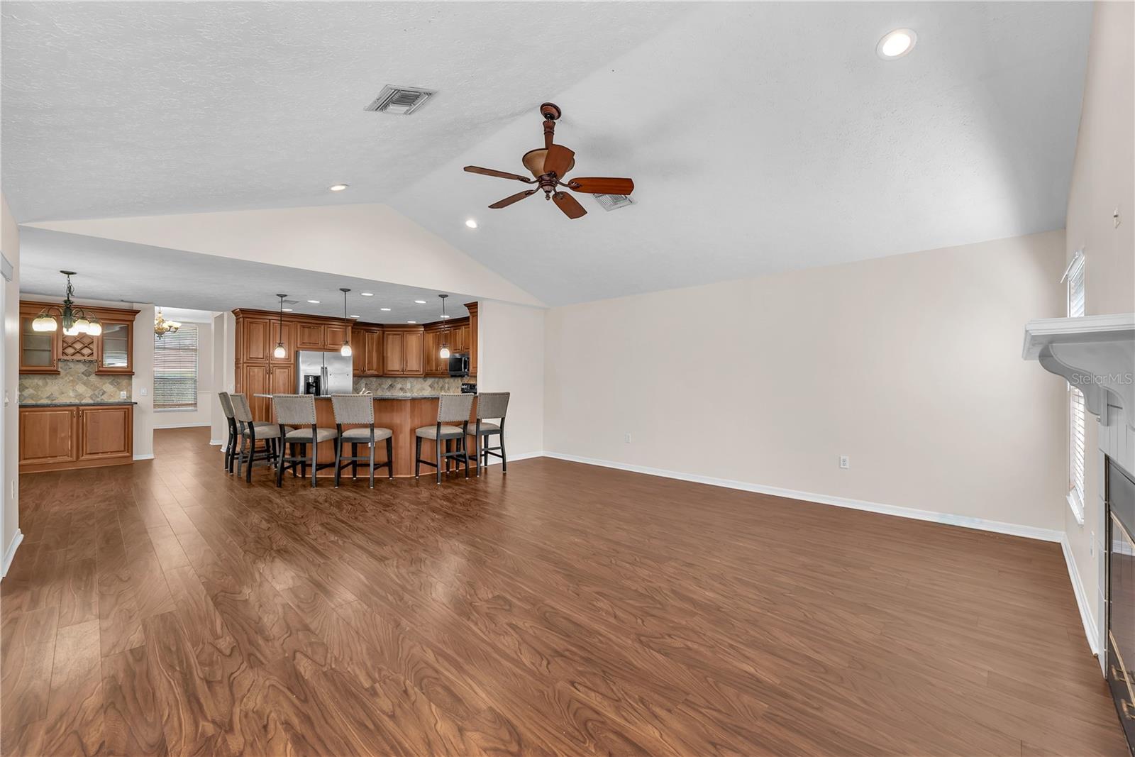 4008 EAGLES NEST DR — photo 23