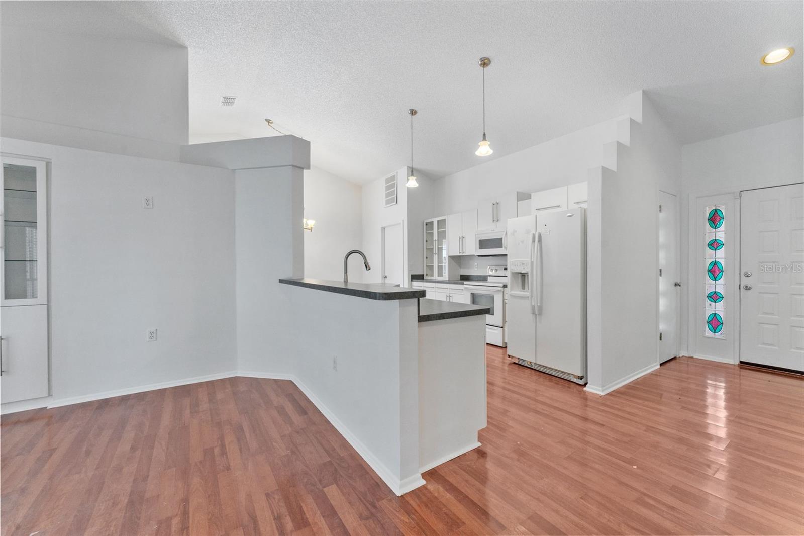 1435 CLUB DR — photo 7