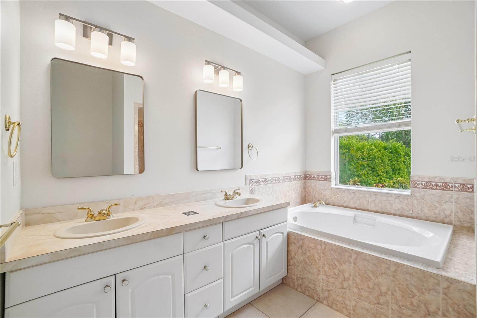 17718 CRYSTAL COVE PL — photo 8