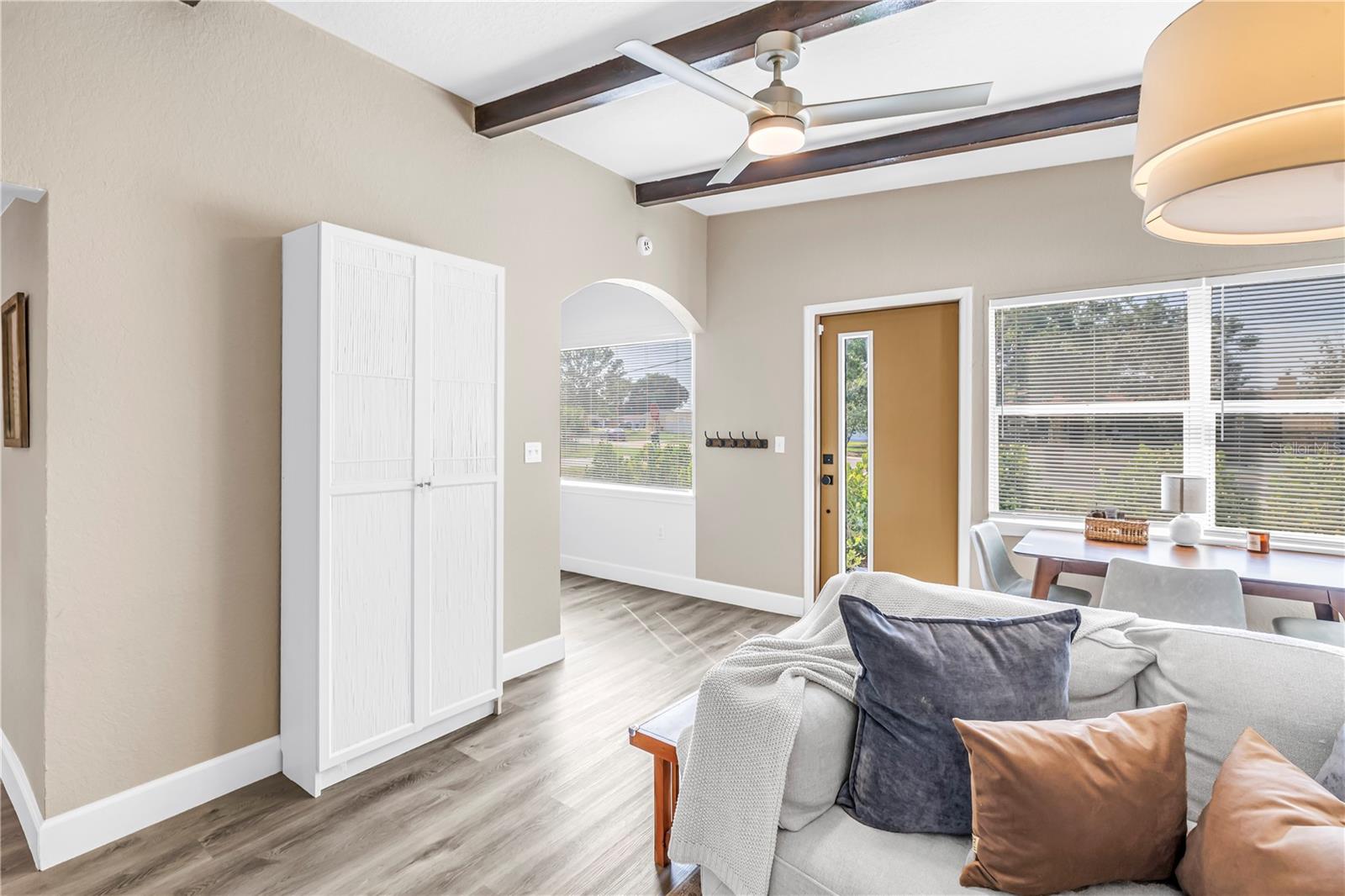 7599 MEADOWLAWN DR N — photo 11