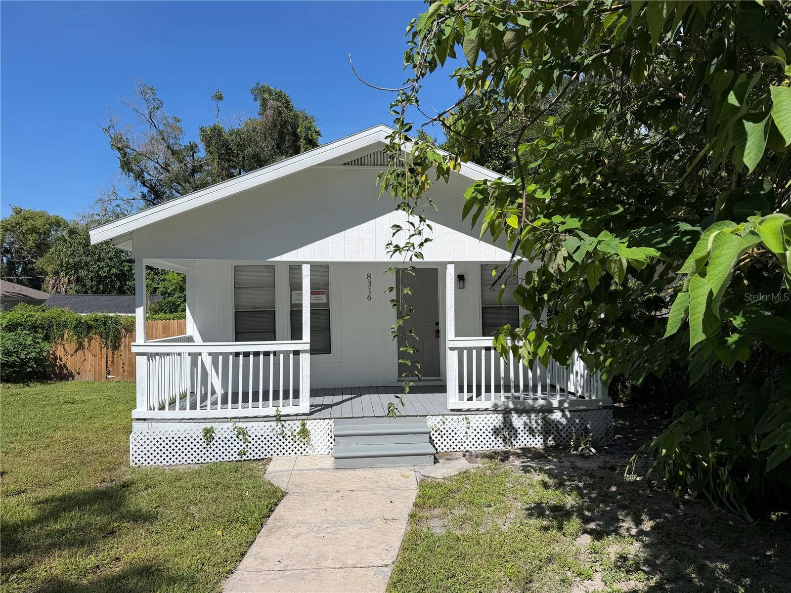 8316 N KLONDYKE ST — photo 2