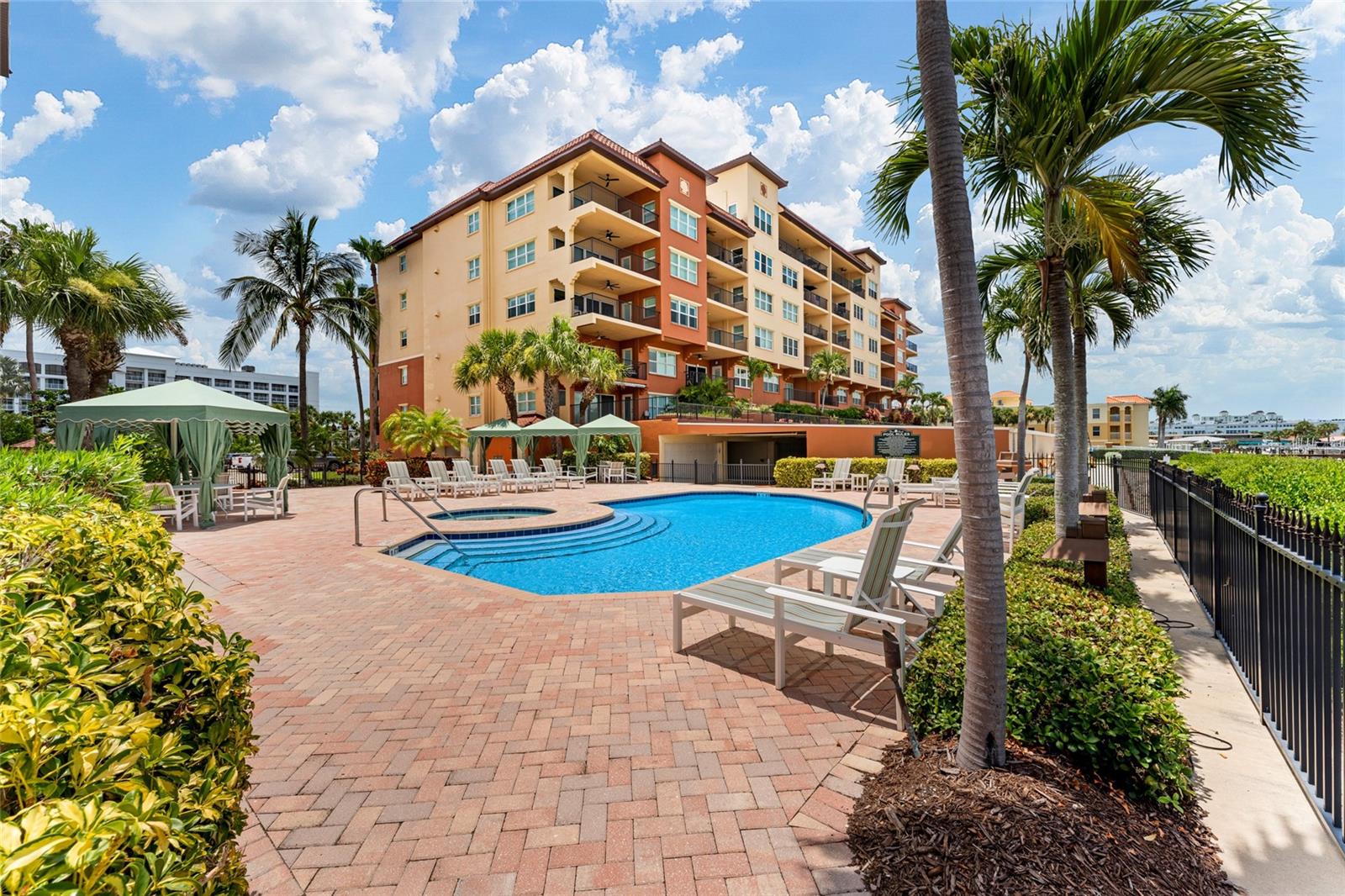 5301 GULF BLVD. BLVD #E406 — photo 9