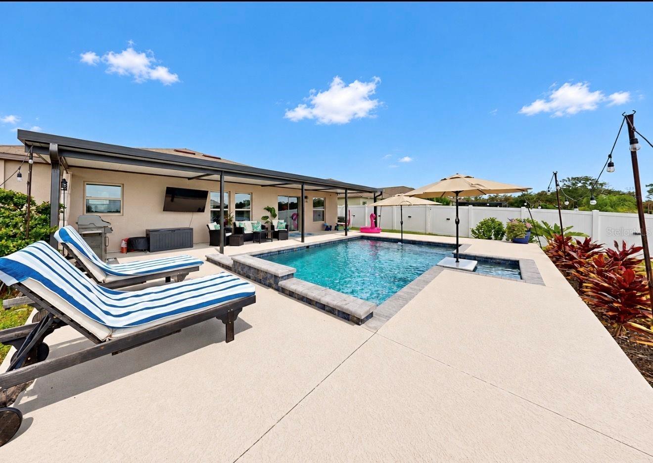 236 RAIN BERRY AVE — photo 31