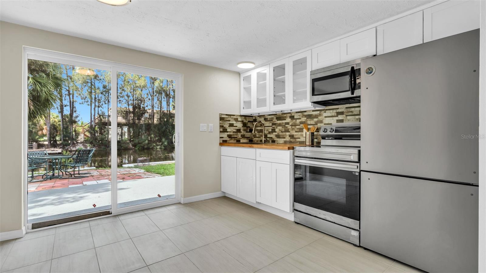 14832 ATLANTIC AVE — photo 10