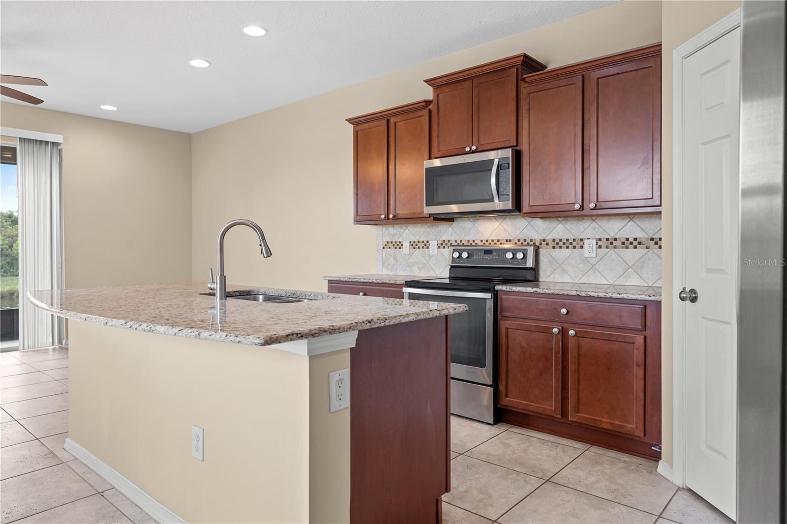 8961 TURNSTONE HAVEN PL — photo 23