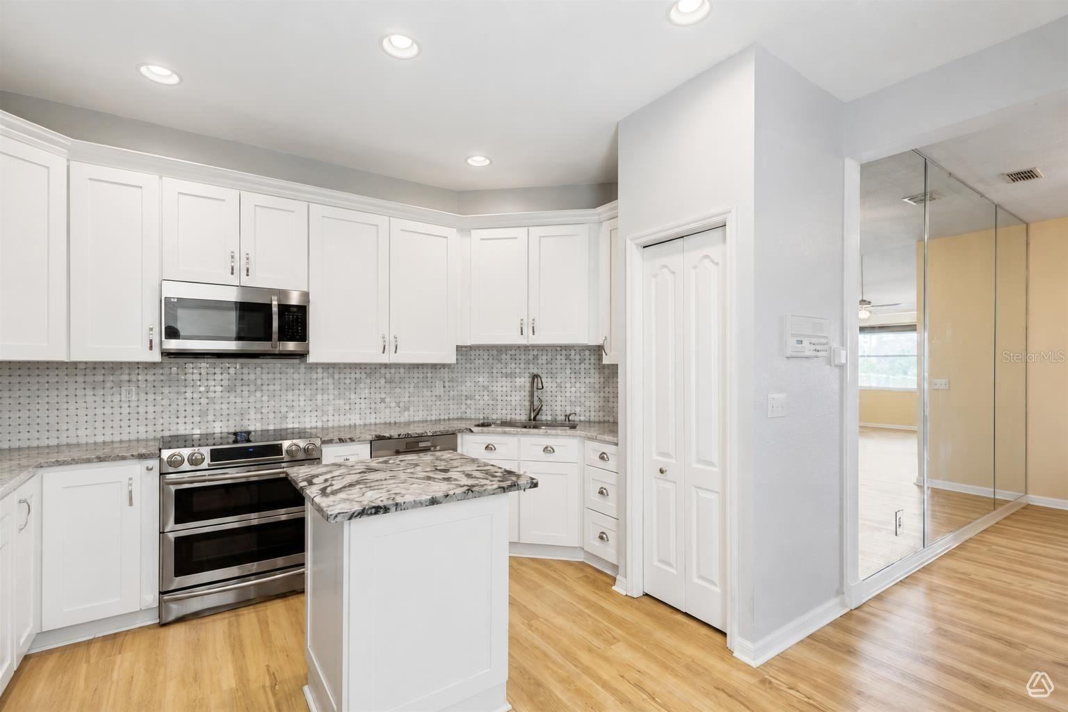 1050 STARKEY RD #2102 — photo 10