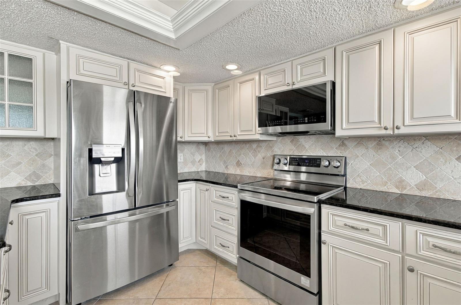 9 FORBES PL #412 — photo 38