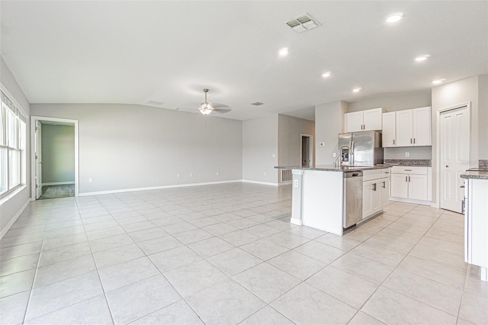 16680 DELIA ST — photo 16