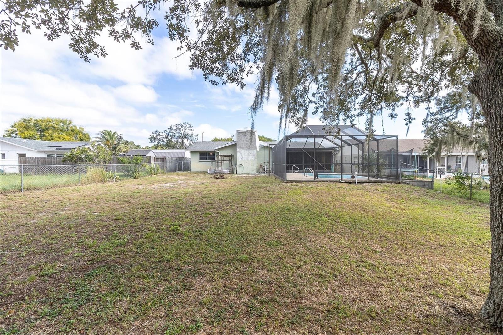 8708 BRIAR PATCH DR — photo 36
