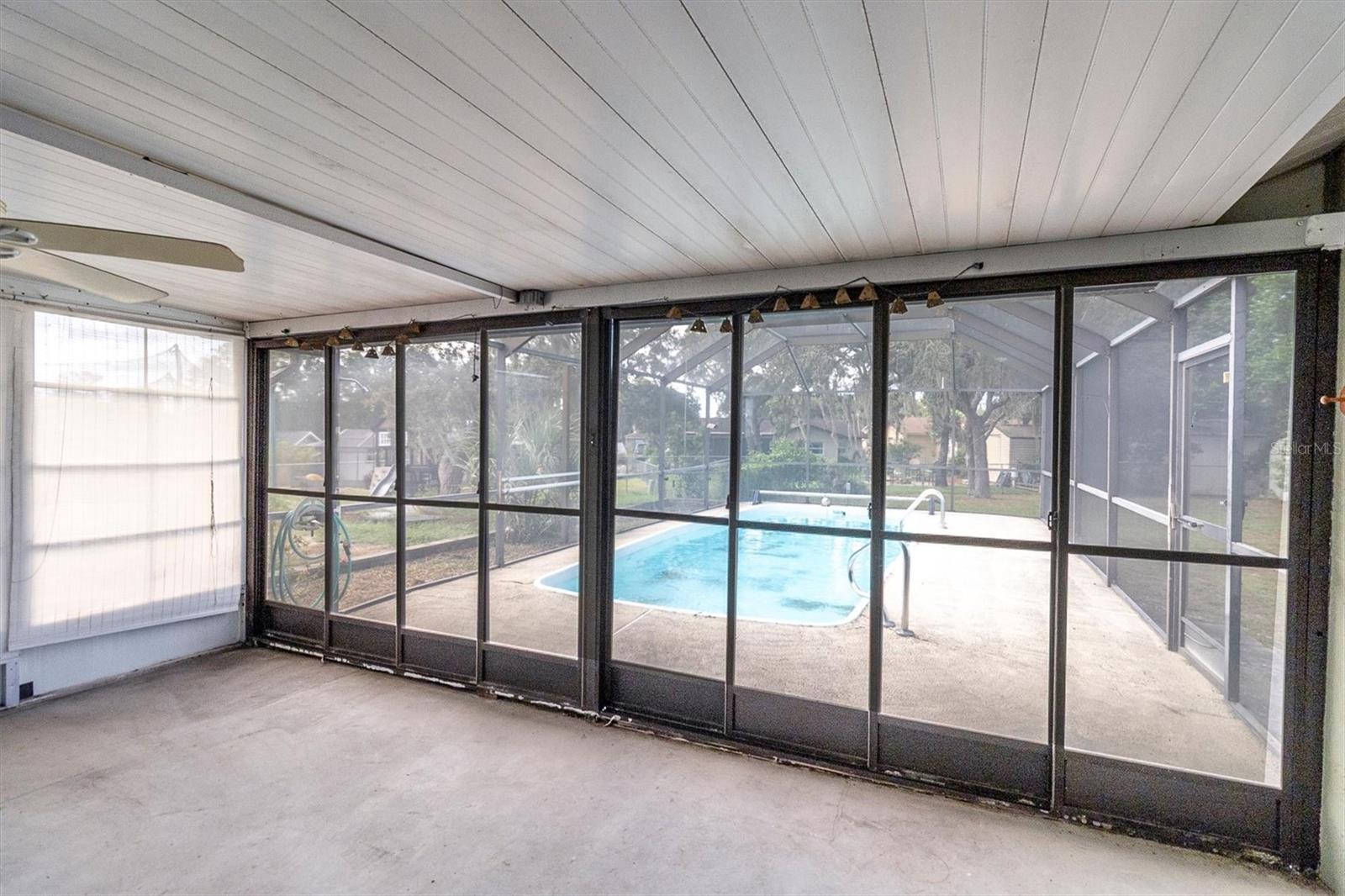8708 BRIAR PATCH DR — photo 28