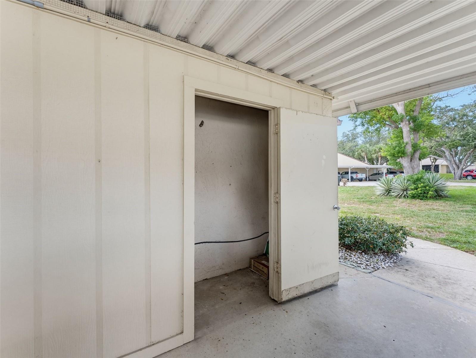 8330 HIGH POINT CIR #6 — photo 73