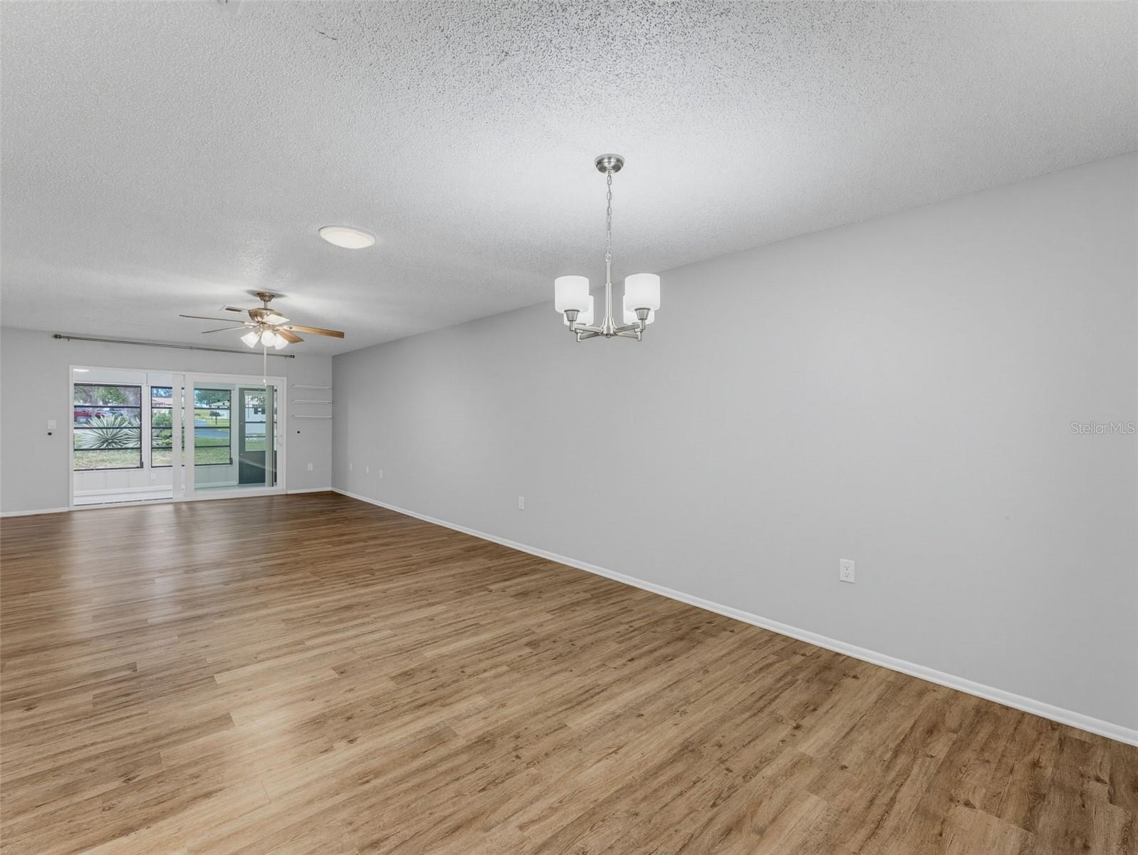 8330 HIGH POINT CIR #6 — photo 37