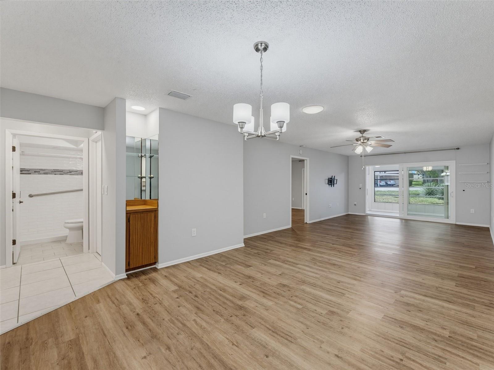 8330 HIGH POINT CIR #6 — photo 35
