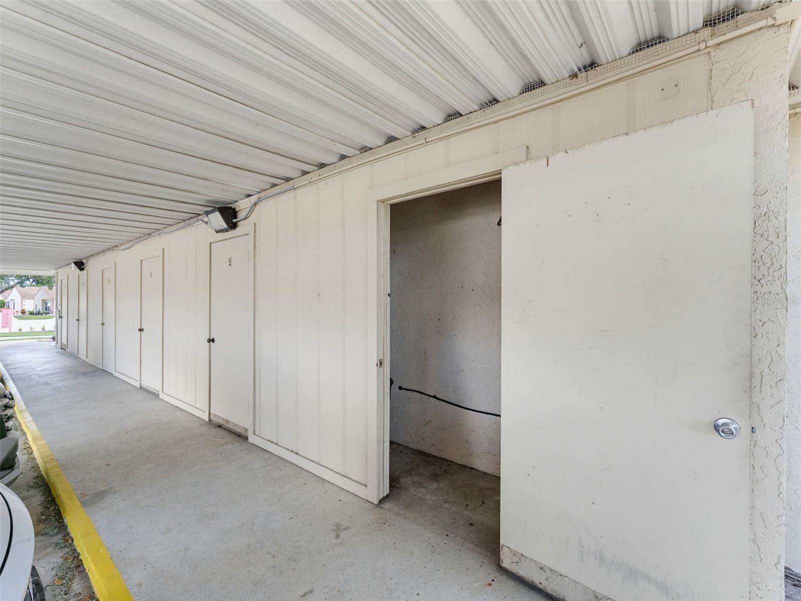 8330 HIGH POINT CIR #6 — photo 74