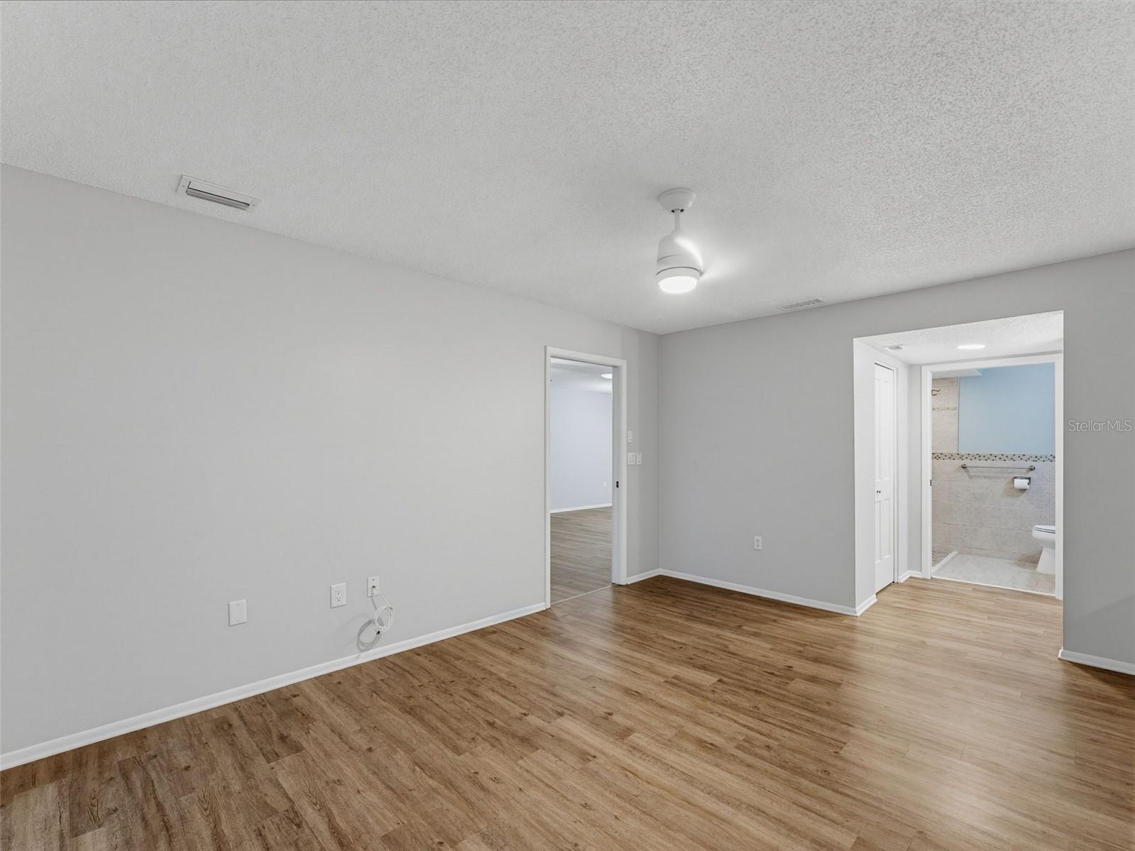 8330 HIGH POINT CIR #6 — photo 49