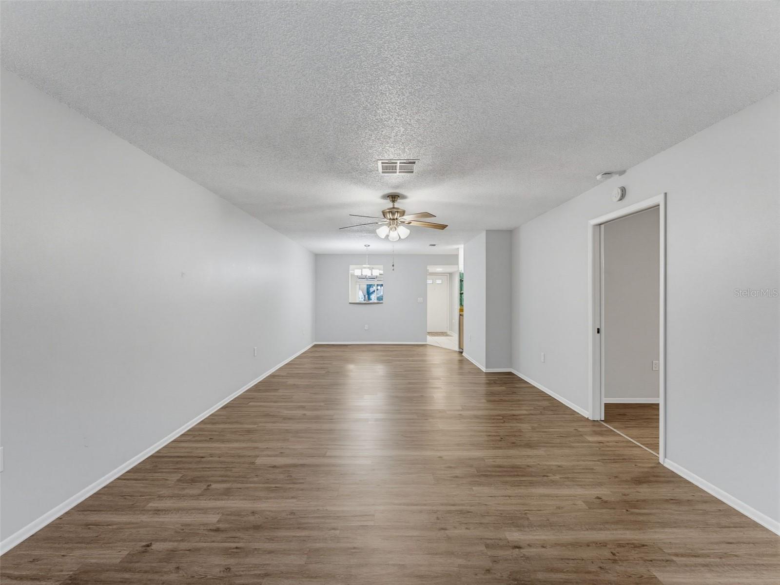 8330 HIGH POINT CIR #6 — photo 42