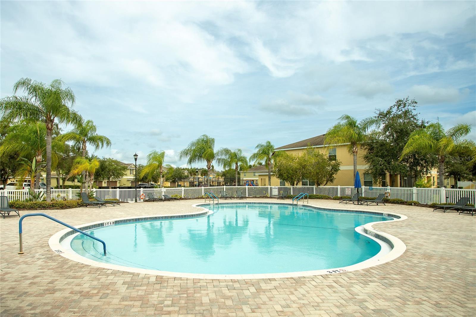 20435 NEEDLETREE DR — photo 17