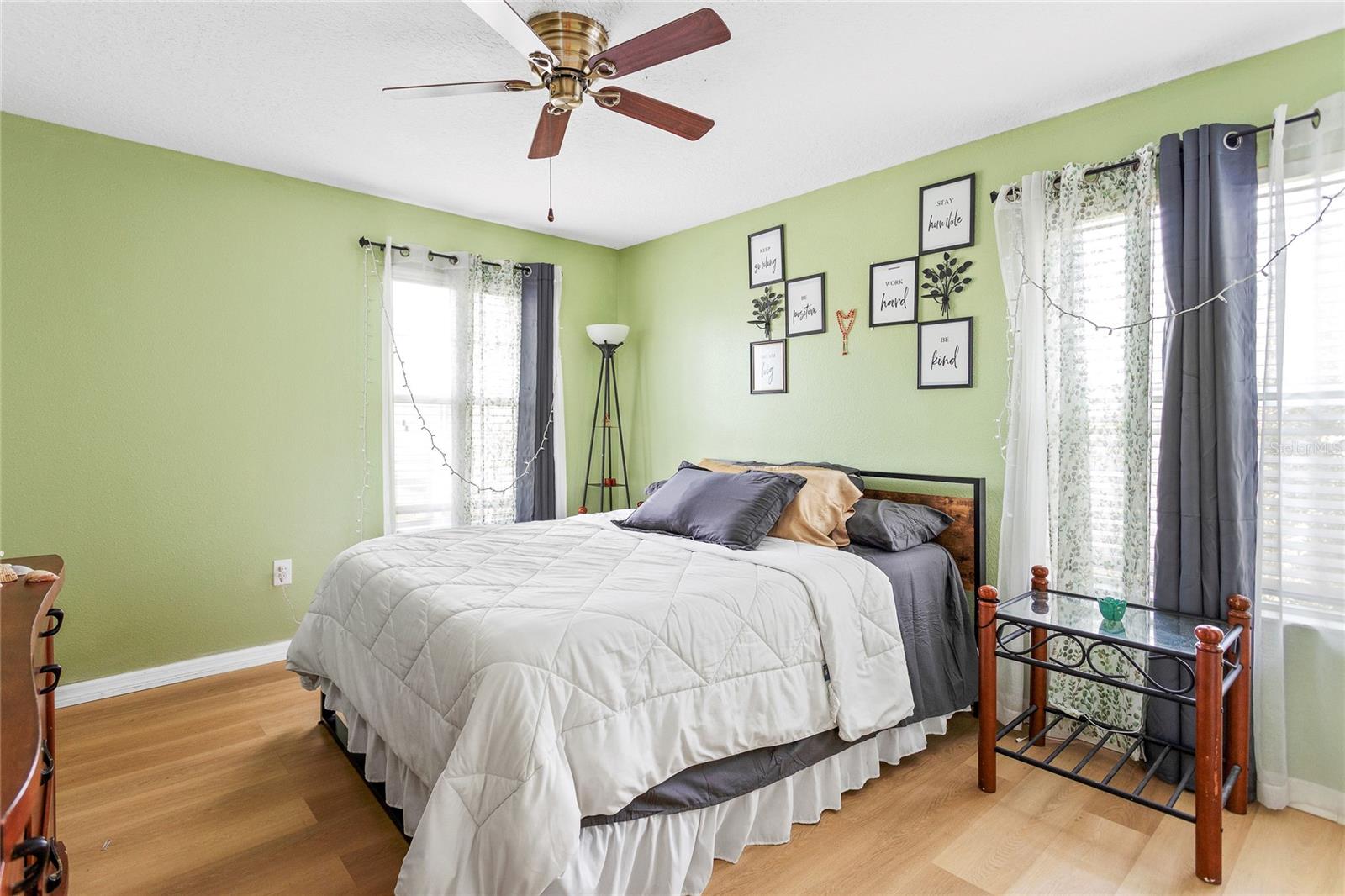 20435 NEEDLETREE DR — photo 9
