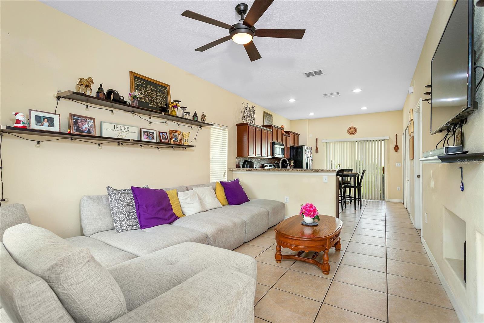 20435 NEEDLETREE DR — photo 2