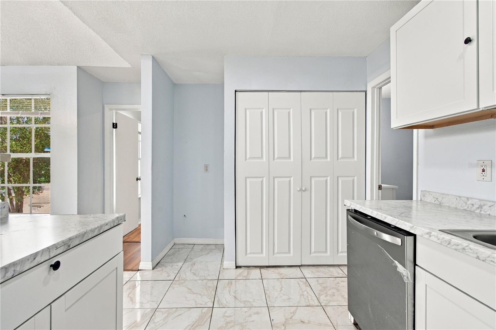 12291 ARMENIA GABLES CIR — photo 7