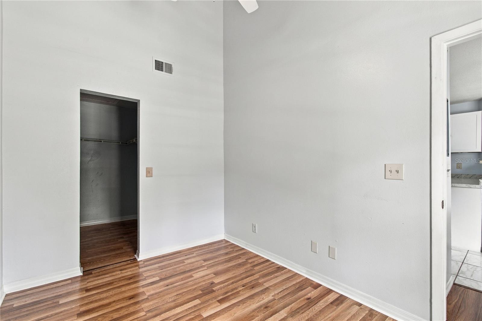 12291 ARMENIA GABLES CIR — photo 15