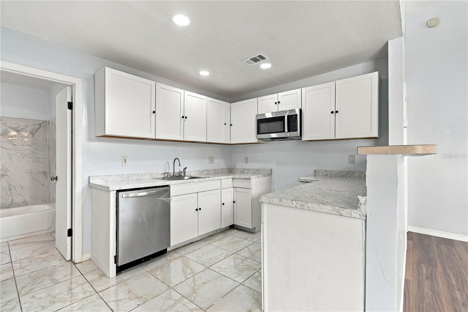 12291 ARMENIA GABLES CIR — photo 4