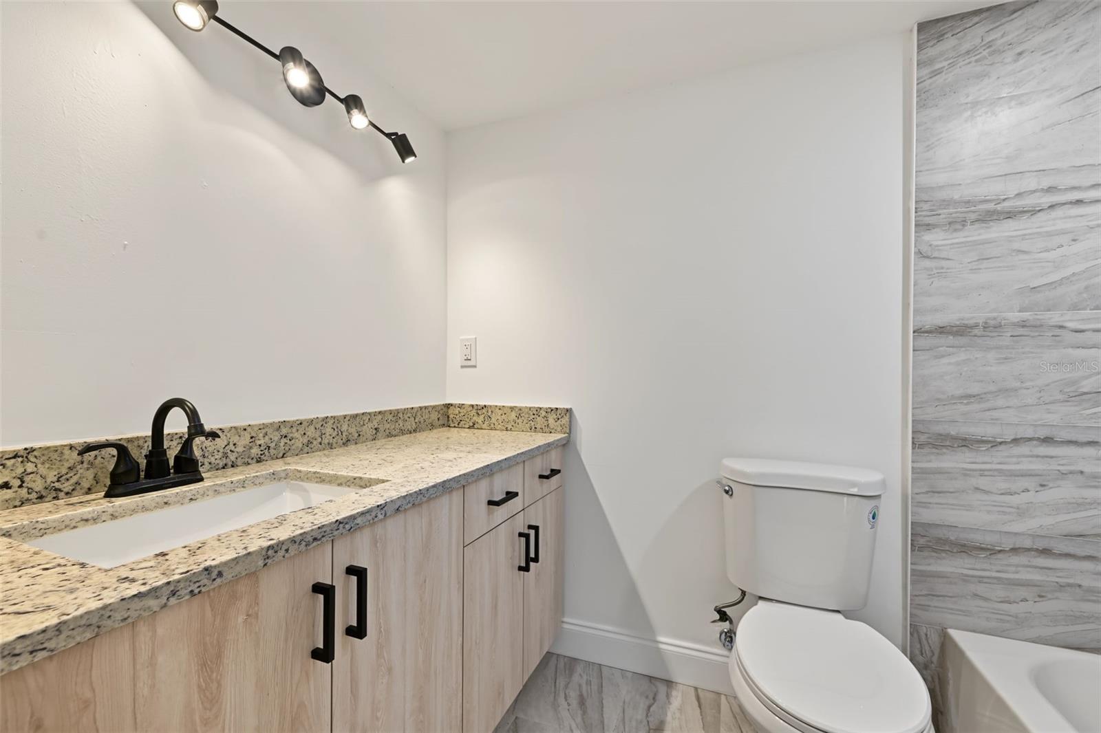 9930 EAGLES POINT CIR #1 — photo 31