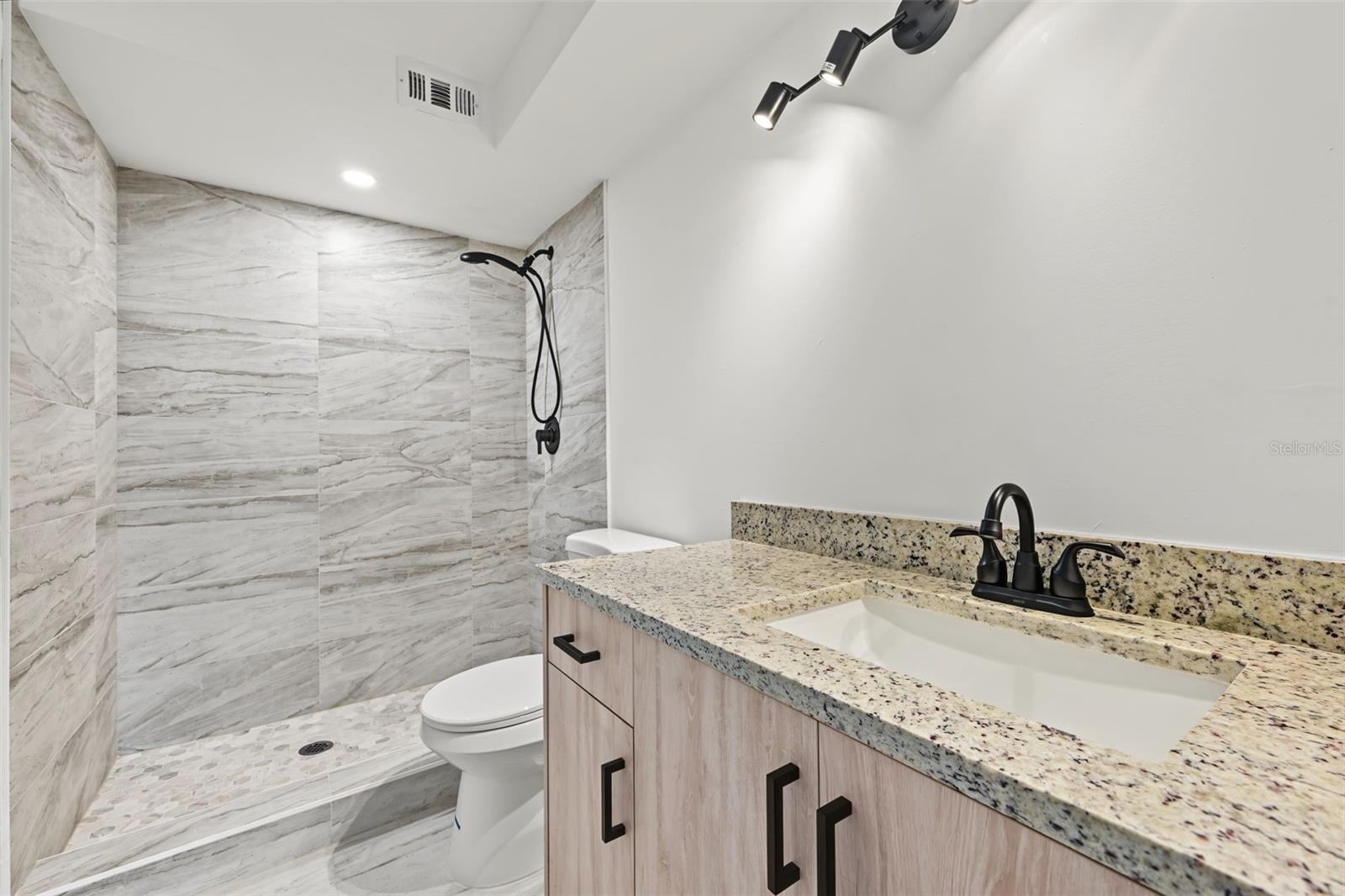 9930 EAGLES POINT CIR #1 — photo 28