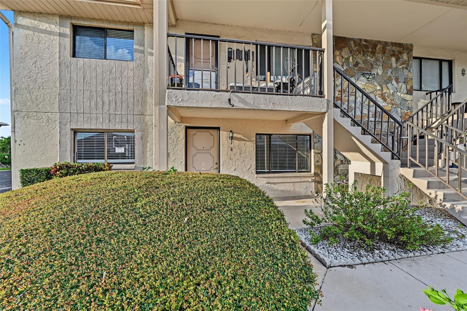 9930 EAGLES POINT CIR #1 — photo 9