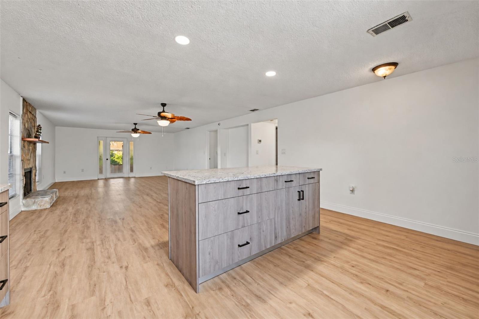 9930 EAGLES POINT CIR #1 — photo 22