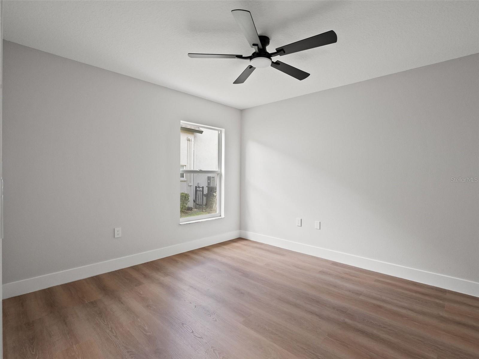 6111 HERONCREST CT — photo 44