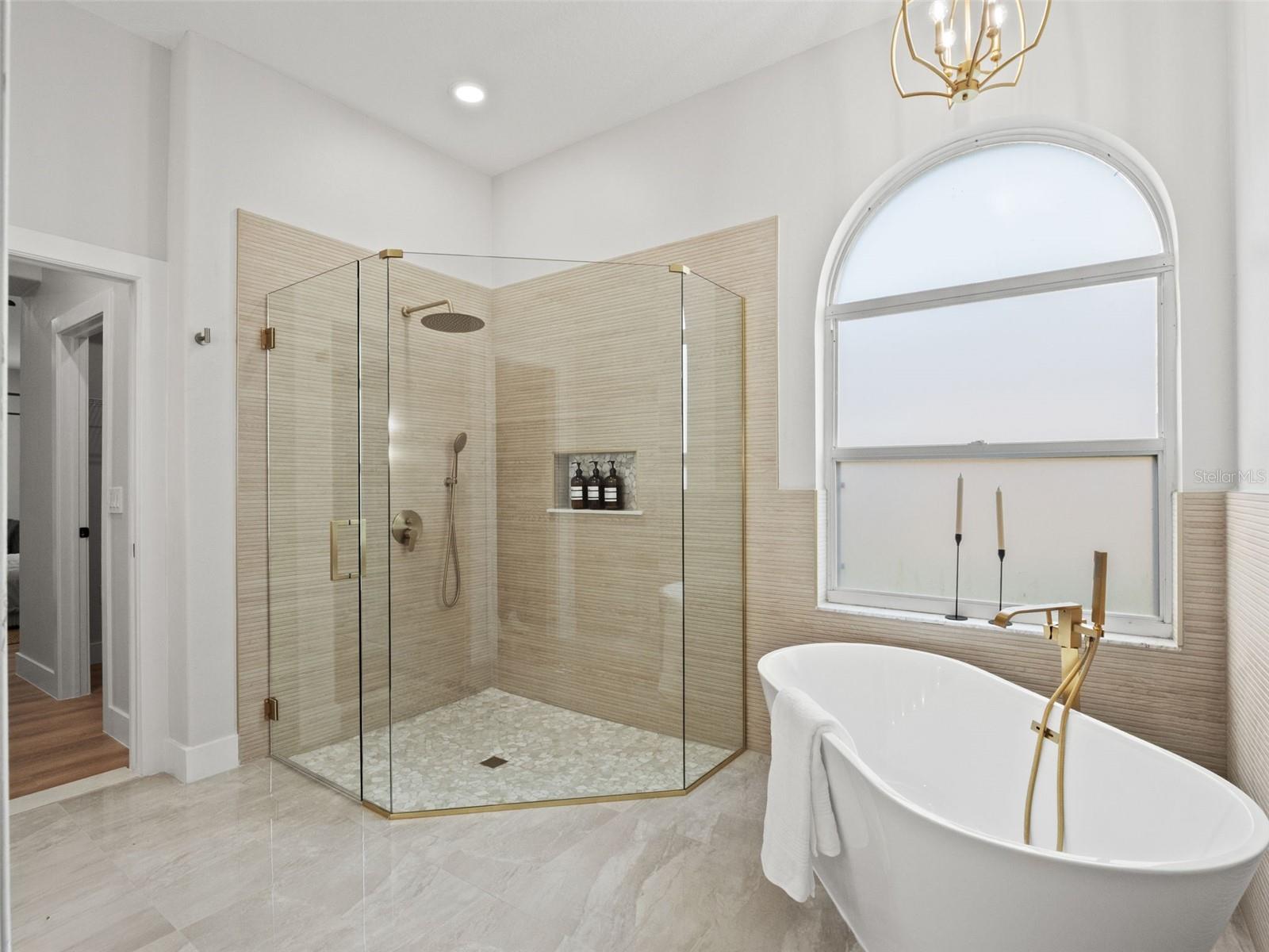 6111 HERONCREST CT — photo 41