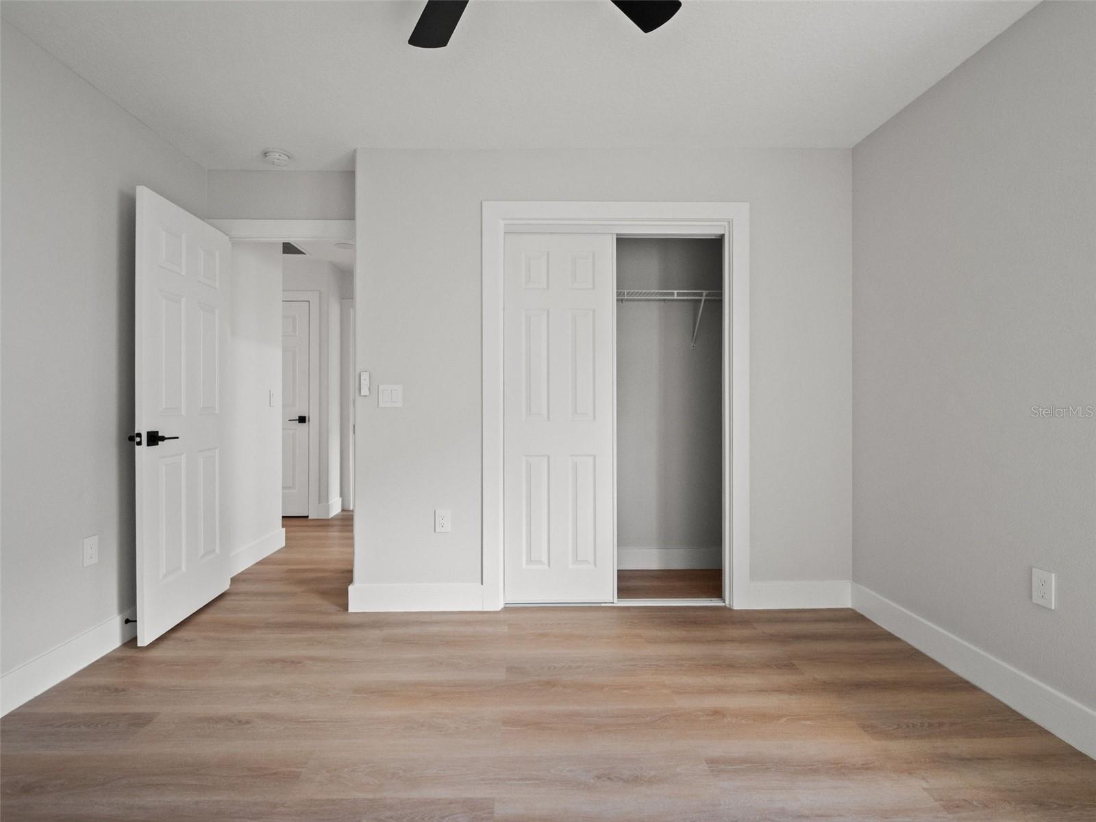 6111 HERONCREST CT — photo 43