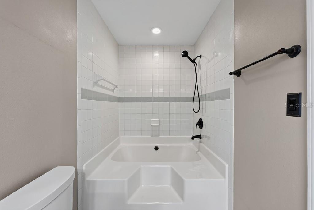 11959 MURRAY AVE — photo 29