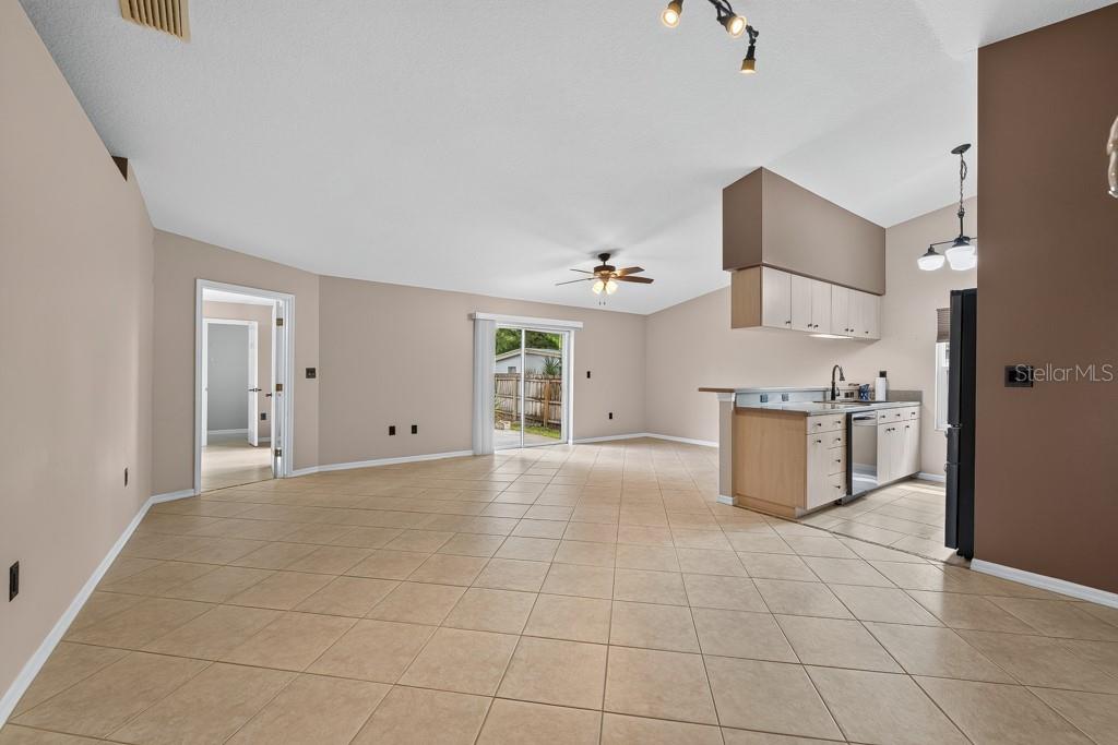 11959 MURRAY AVE — photo 2