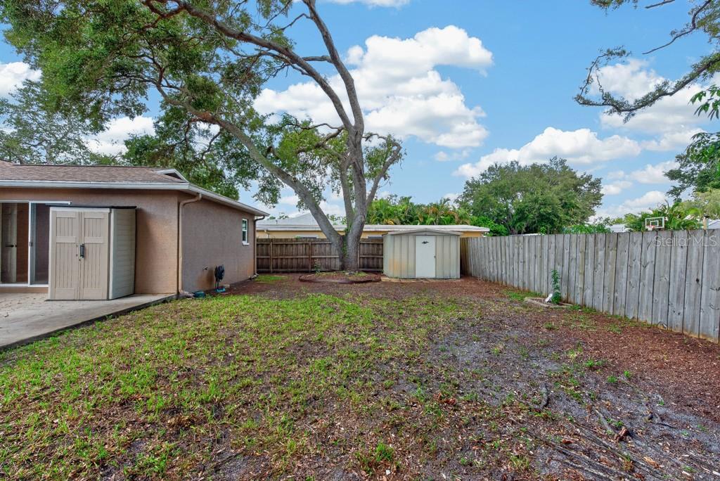 11959 MURRAY AVE — photo 44