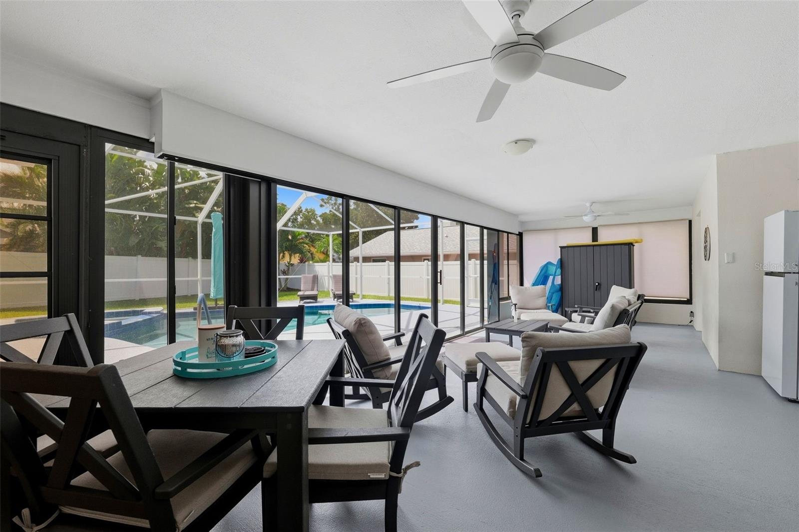 1598 VIRGINIA AVE — photo 40