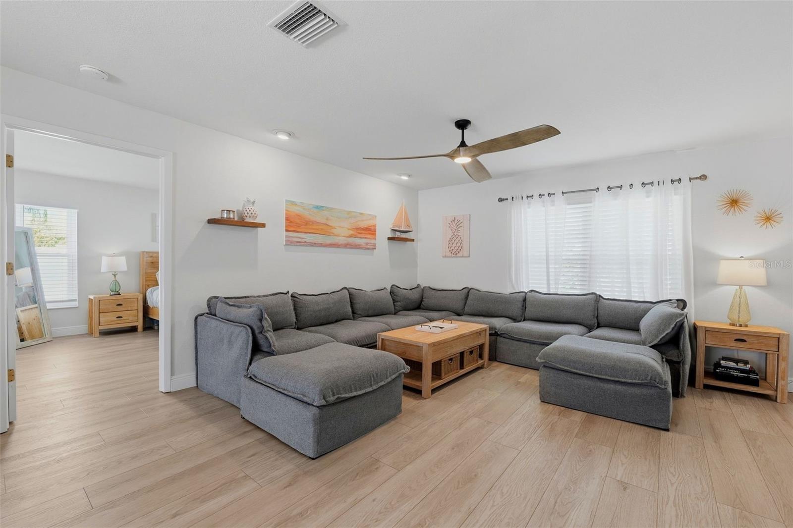 1598 VIRGINIA AVE — photo 22