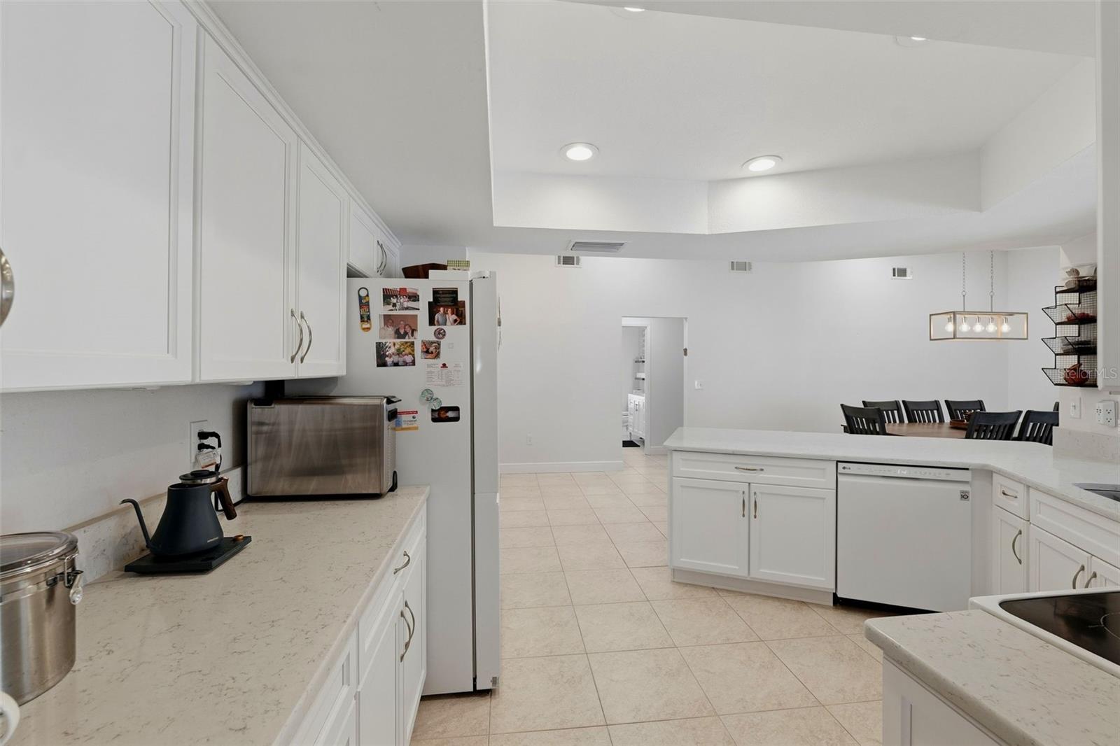 1598 VIRGINIA AVE — photo 35